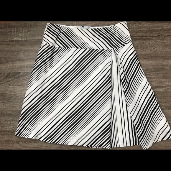 Carole Little Dresses & Skirts - Linen Black and White Striped Skirt